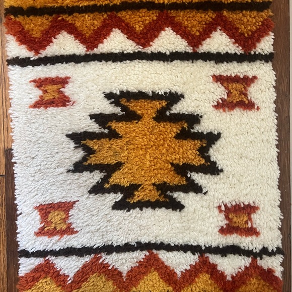 1970s Handmade Aztec Latch hook rug/artwork - Picture 2 of 3
